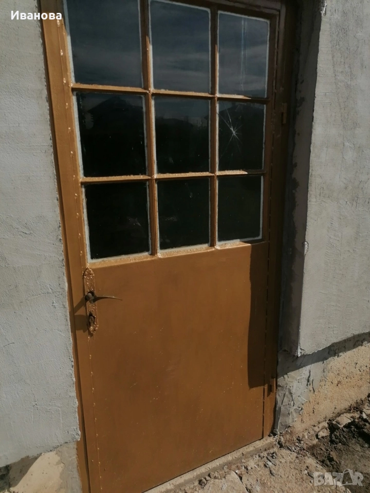 Метална врата с каса, снимка 1