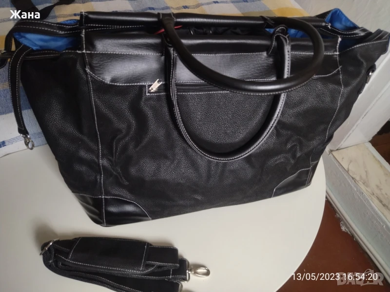 Пътна чанта от велур, снимка 1