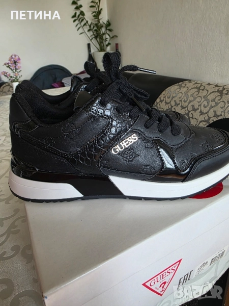 Guess , снимка 1