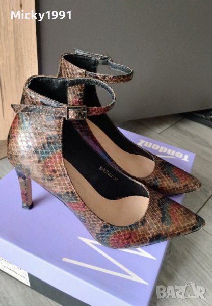Елегантни обувки със змийски принт , снимка 1