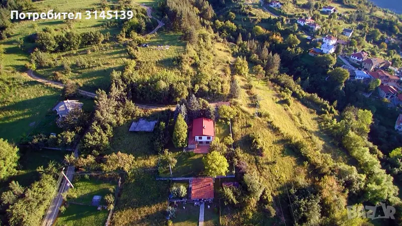Парцел с постройка в с. Павелско, снимка 1