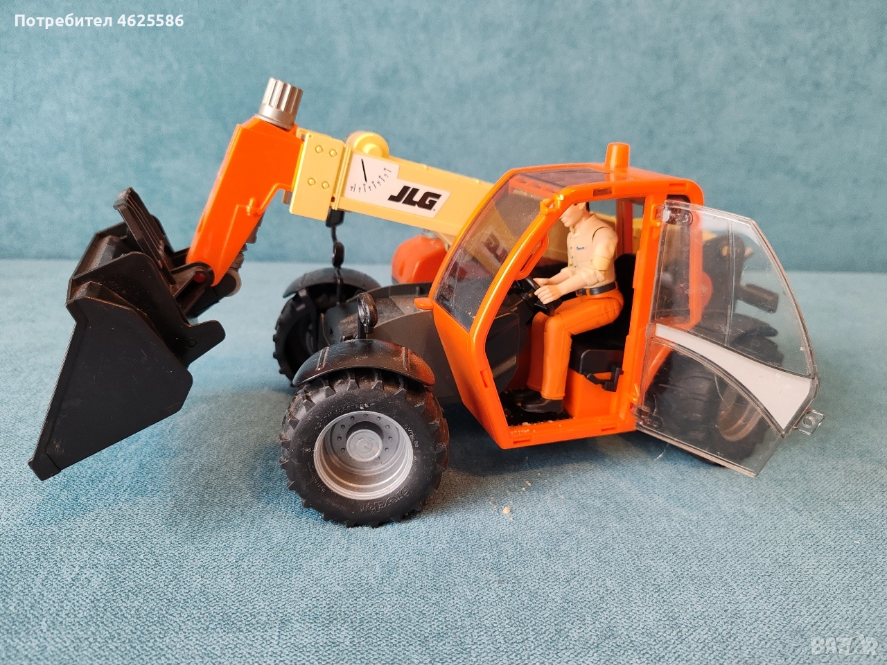 Багер, товарач Bruder, снимка 1