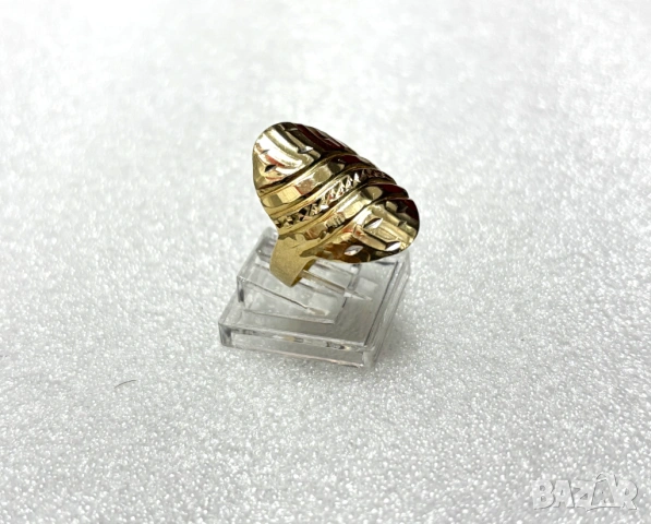 Дамски Златен Пръстен-1,88 грама, 14К (проба 585), снимка 2 - Пръстени - 53642157