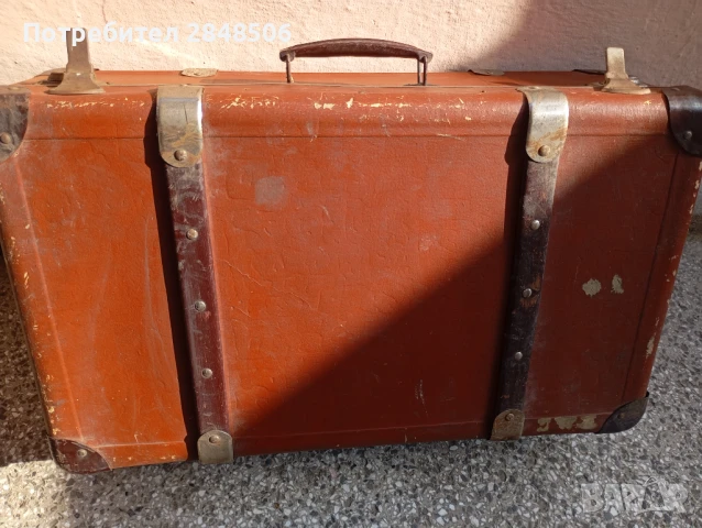 Продавам ретро куфар от 40-те години 
