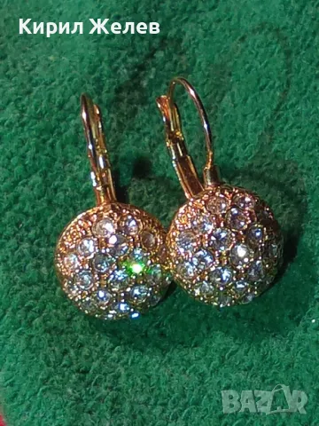 КЛАСИЧЕСКИ РЕТРО МОДЕЛ ПОЗЛАТЕНИ ОБЕЦИ с ИСКРЯЩИ ФАСЕТИРАНИ КРИСТАЛЧЕТА 47455, снимка 10 - Обеци - 47045733