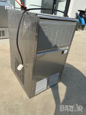 Професионален Ледогенератор, снимка 4 - Друго търговско оборудване - 50643779