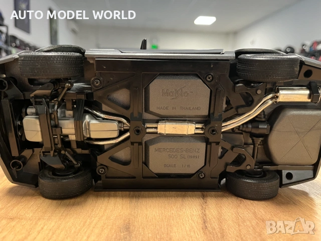 МАISTO колекционерски модел MERCEDES SL500 ROADSTER 1993г. 1:18 мащаб, снимка 5 - Колекции - 53155497