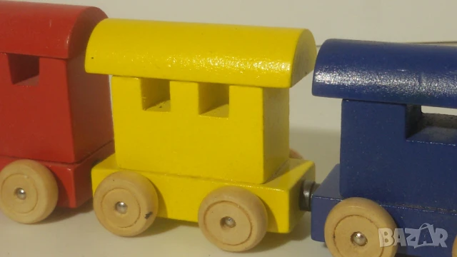 Дървено влакче от 4 части с магнит, снимка 4 - Влакчета, самолети, хеликоптери - 51076354