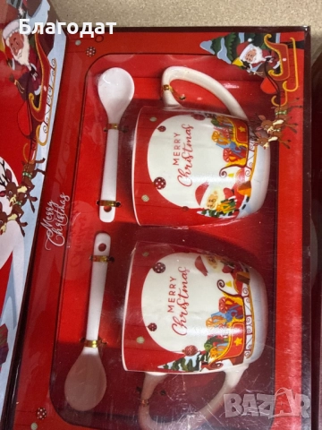 Комплект от 2 керамични чаши с лъжица, коледна тематика, опаковани в подходяща кутия
