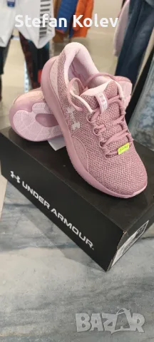 Дамски маратонки: UNDER ARMOUR , снимка 2 - Маратонки - 49190815