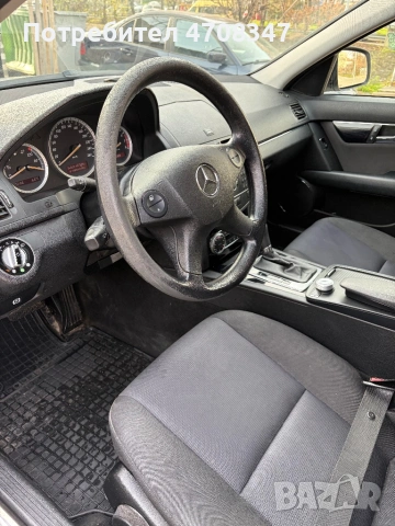 Mercedes - Benz 180, снимка 9 - Автомобили и джипове - 53090339