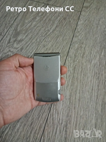 Motorola V3 silver v3 Сив, снимка 4 - Motorola - 53204672
