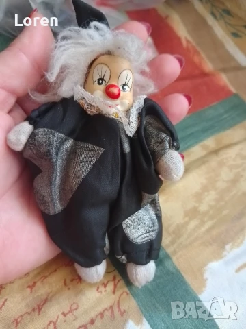 Подарявам!Играчка малко клоунче тип антикварна 