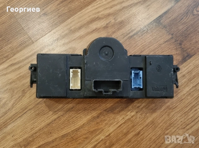 Управление климатроник, конзола и четец Renault Scenic 2, снимка 2 - Части - 46836656