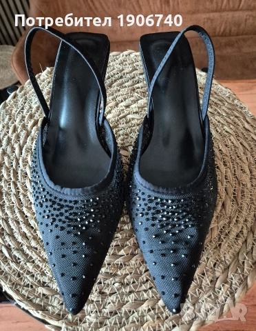 Елегантна дамска обувка , снимка 4 - Дамски обувки на ток - 51811697