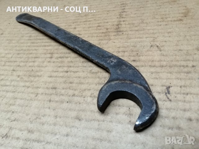 Стара Соц Щанга Комбинирана с Гаечен Ключ / 32 мм / 0,4 кг / 33 см. , снимка 3 - Други инструменти - 41512035