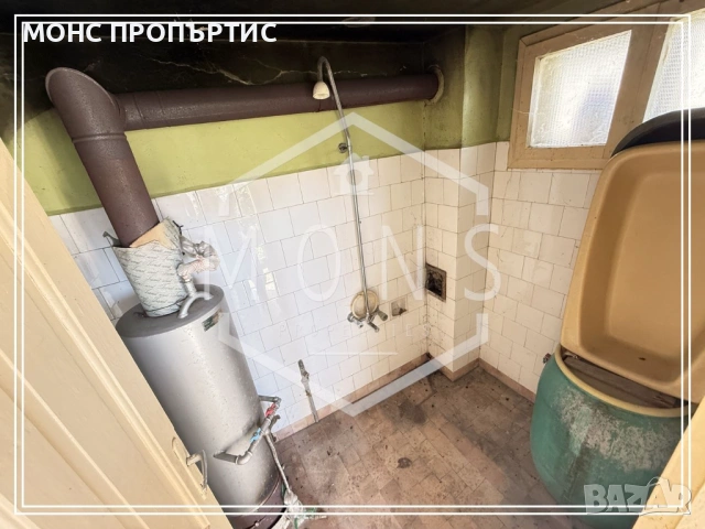 Двуетажна къща с просторен двор и гараж в с. Добромирка, обл. Габрово., снимка 12 - Къщи - 53857288