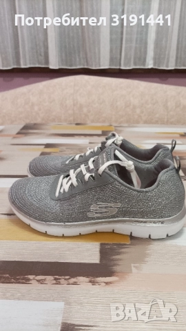 Нови дамски обувки 