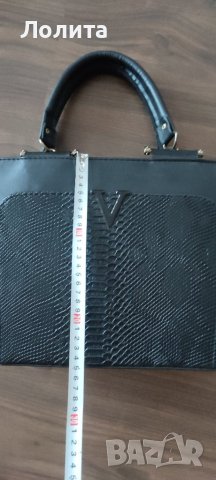 Чанта черна твърда , снимка 2 - Чанти - 42078196