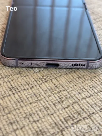 Samsung Galaxy Z Flip 4, 256GB, 5G, Цвят: Pink Gold – Перфектно състояние!, снимка 7 - Samsung - 56066465