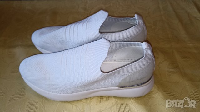 Hush Puppies.N 42, стелка 27, 5 см Бели оригинални маратонки, снимка 1