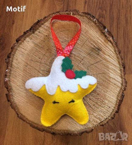Коледна декорация / Коледна играчка за елха от филц ръчна изработка мече 