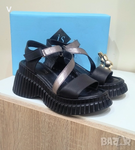 Късо дамско кафяво велурено яке Sinsay кафяви обувки 38 ортопедична стелка , снимка 11 - Якета - 52614638