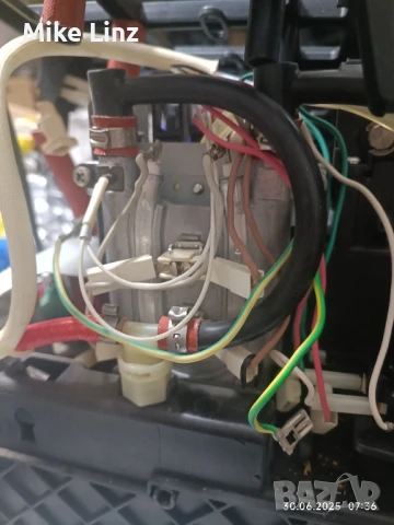 помпи и бойлер Делонги Неспресо, снимка 3 - Кафемашини - 50844003