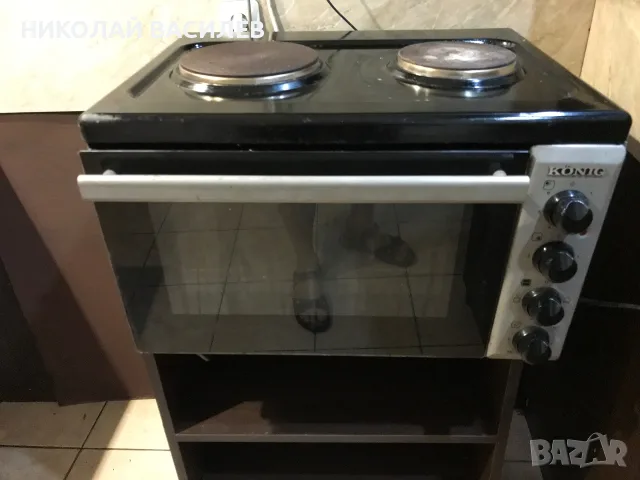 Продавам  готварска  печка  с  фурна  .