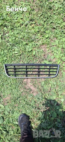 Решетка за броня за голф 5 джета, снимка 2 - Части - 51175585
