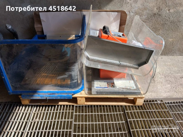 Стар уличен телефон с фонокарти Булфон и Бетком, антикварни и старинни предмети, фонокарти., снимка 2 - Антикварни и старинни предмети - 53658188