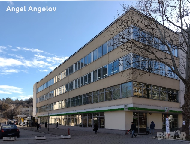 Отдава под наем (продава) два етажа от административно-производствена сграда в супер-център в Ловеч