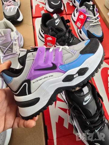 маратонки NIKE