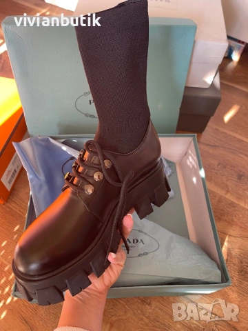 Обувки Prada 39, снимка 2 - Дамски ежедневни обувки - 53095998