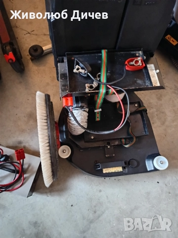 Акумулаторна подопочистваща машина , снимка 6 - Други машини и части - 52395395