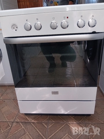 Като нова свободно стояща печка с керамичен плот Voss Electrolux с две години гаранция!, снимка 11 - Печки, фурни - 53080769