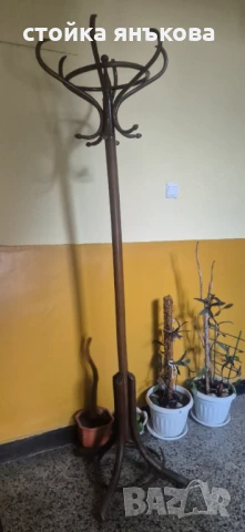 Продавам виенска  дървена закачалка , снимка 2 - Антикварни и старинни предмети - 51249902