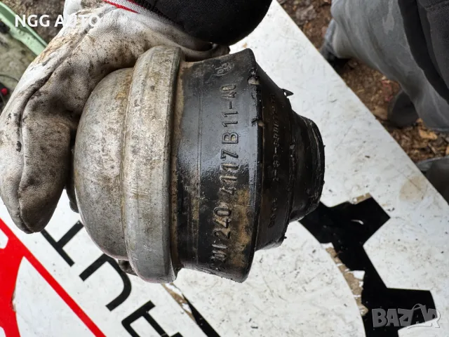 Тампон Двигател за Мерцедес, Mercedes-Benz, № 201 240 41 17, 2012404117, снимка 3 - Части - 48303843