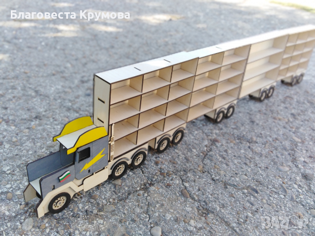 Камион с място за колички, снимка 11 - Играчки за стая - 30167248