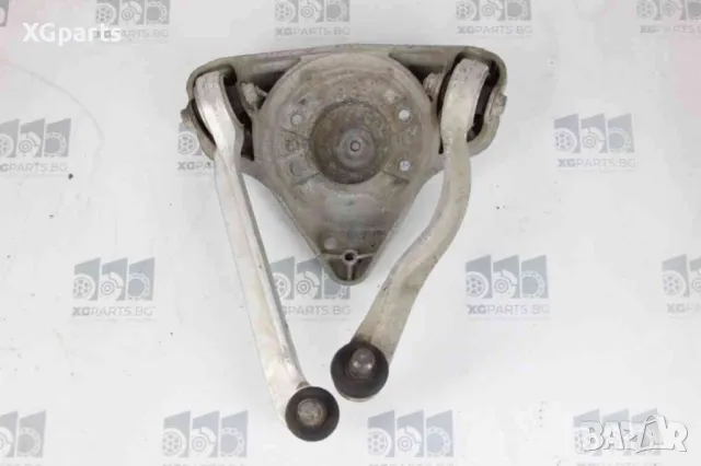 Носачи предни десни за Volkswagen VW Passat B5, B5.5 (1996-2005), снимка 2 - Части - 49355523