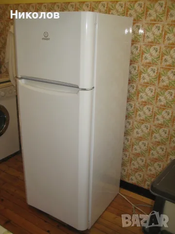 ХЛАДИЛНИК INDESIT TIAA 10 V.1 с горна камера, снимка 2 - Хладилници - 55755032