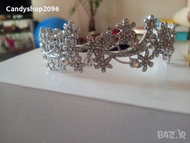 Сватбена диадема 