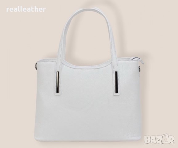 Голяма дамска чанта от естествена кожа в бял цвят