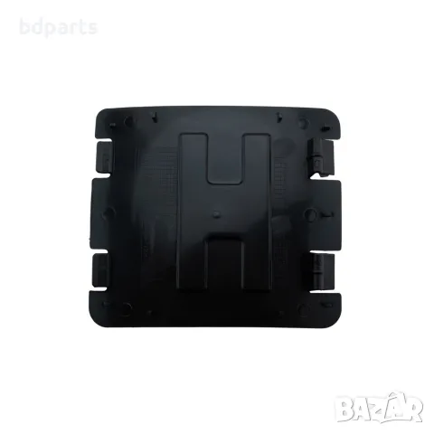 Капак на подкалник за достъп до фар, BMW F20 F21 F22 F30 F31 F32 F34, снимка 4 - Части - 56143126