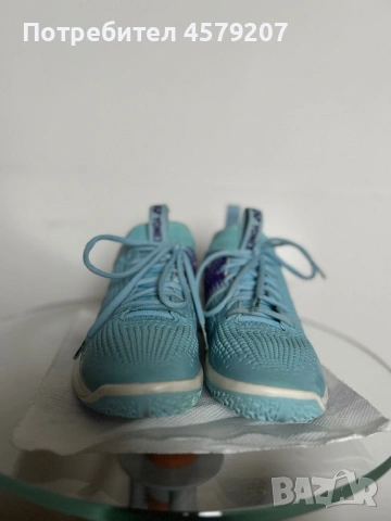 Професионални спортни обувки Yonex, снимка 3 - Дамски ежедневни обувки - 53213077