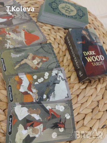 НОВИ Карти Dark wood tarot , снимка 3 - Карти за игра - 41408053
