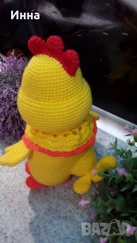 Великденски подаръци. Пиле в розово. Плетена играчка. Ръчно изработена., снимка 5 - Плюшени играчки - 39875402