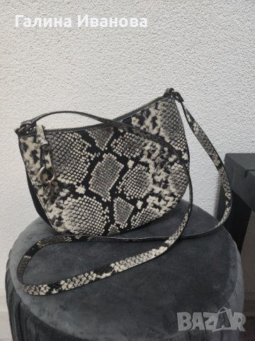 Дамска чанта през рамо H&M, снимка 1 - Чанти - 42486859
