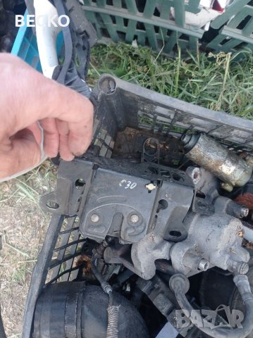 Части VOLVO C30, снимка 11 - Автомобили и джипове - 41097411