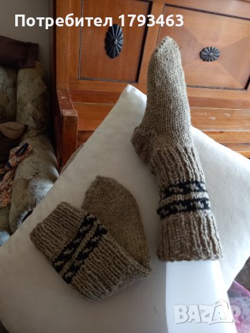 Ръчно плетени мъжки чорапи от вълна размер 38, снимка 2 - Мъжки чорапи - 41762621